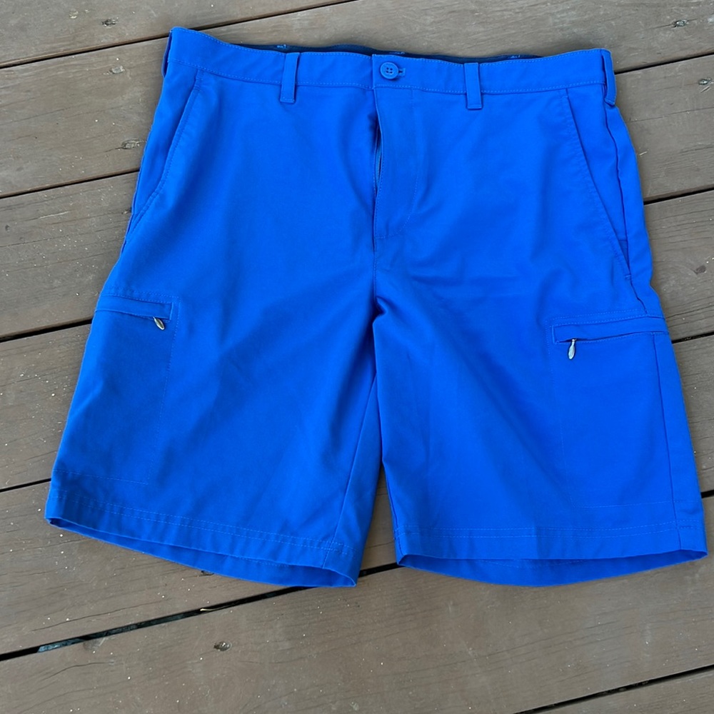 Izod golf shorts
